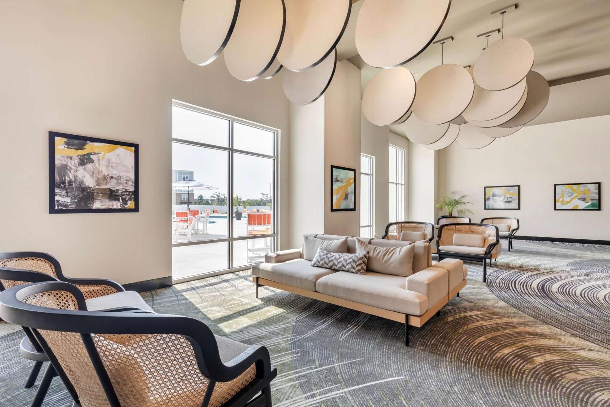 Cambria Hotel شاطئ ريهوبوث المظهر الخارجي الصورة