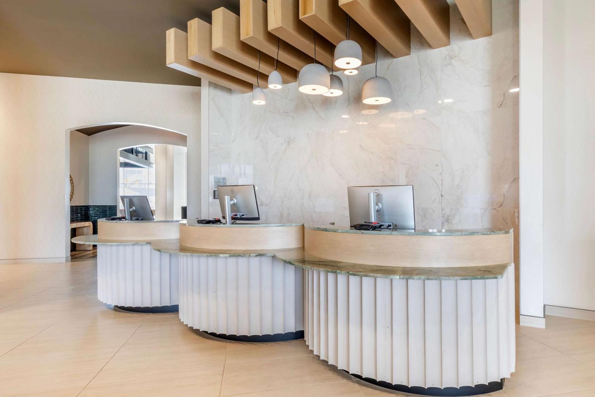 Cambria Hotel شاطئ ريهوبوث المظهر الخارجي الصورة